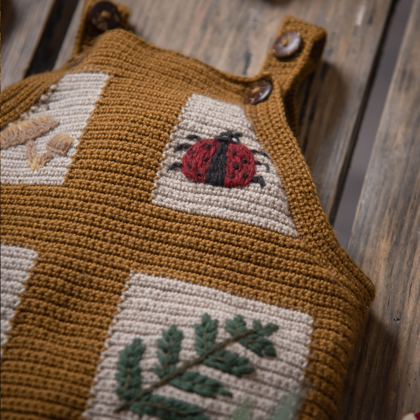 Bugs Life romper - Amber