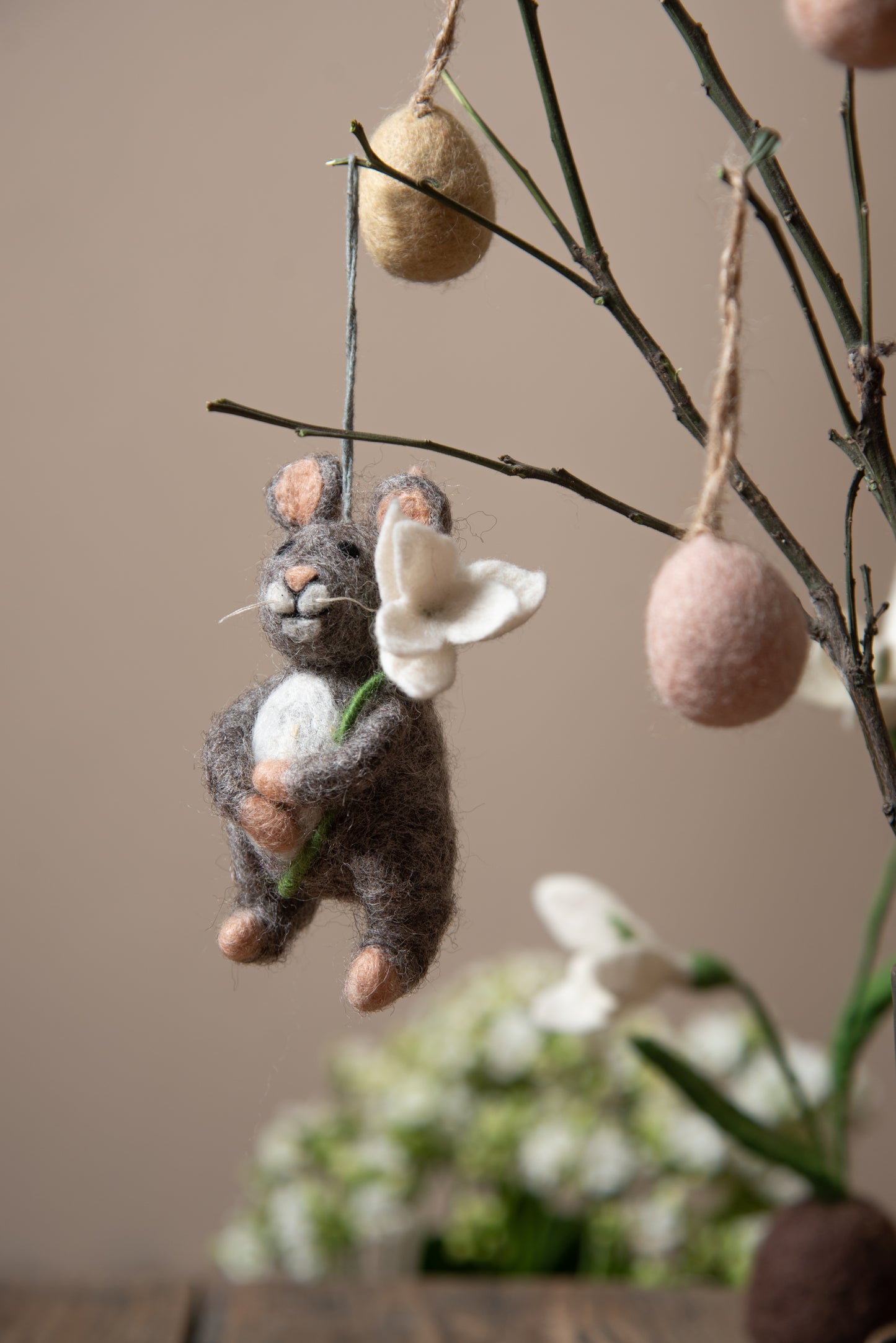 Mouse ornament with Snowdrop
