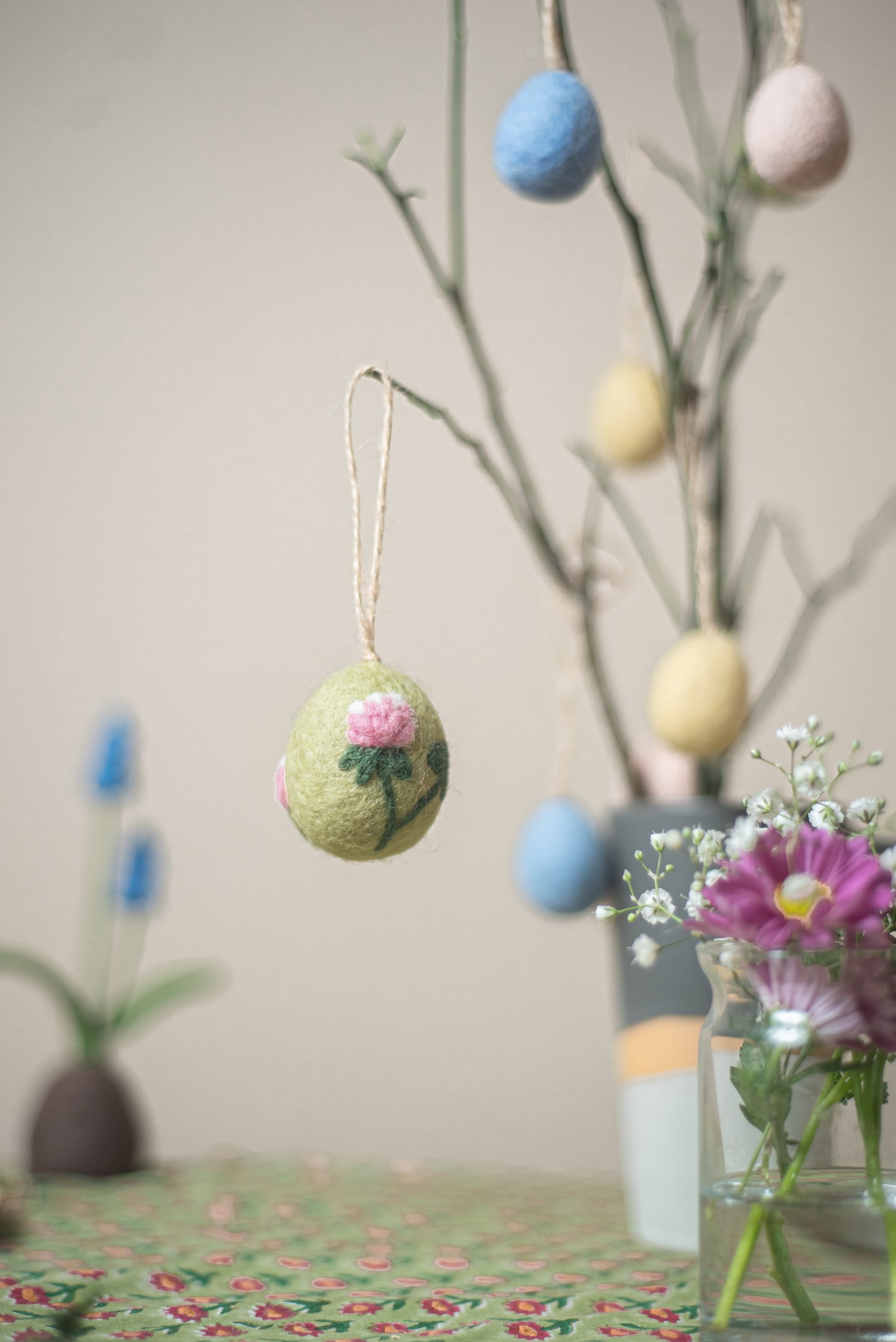 Artisan Easter Egg ornament Pink Flower - Green