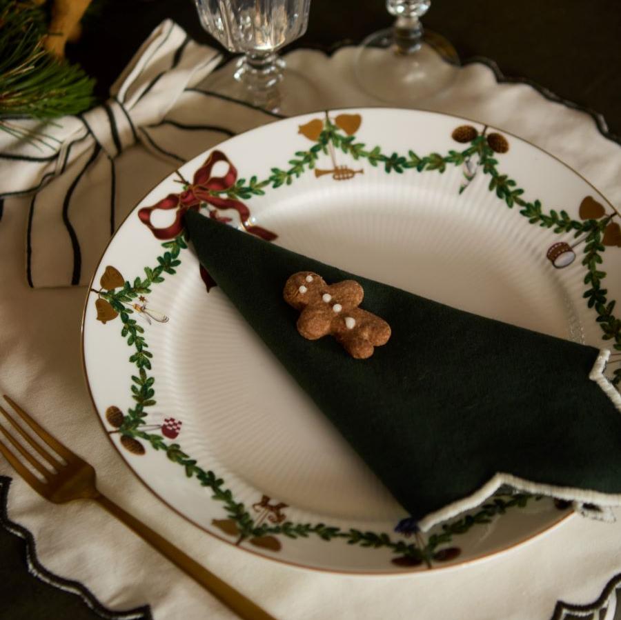 Heirloom Scalloped Napkin - Green