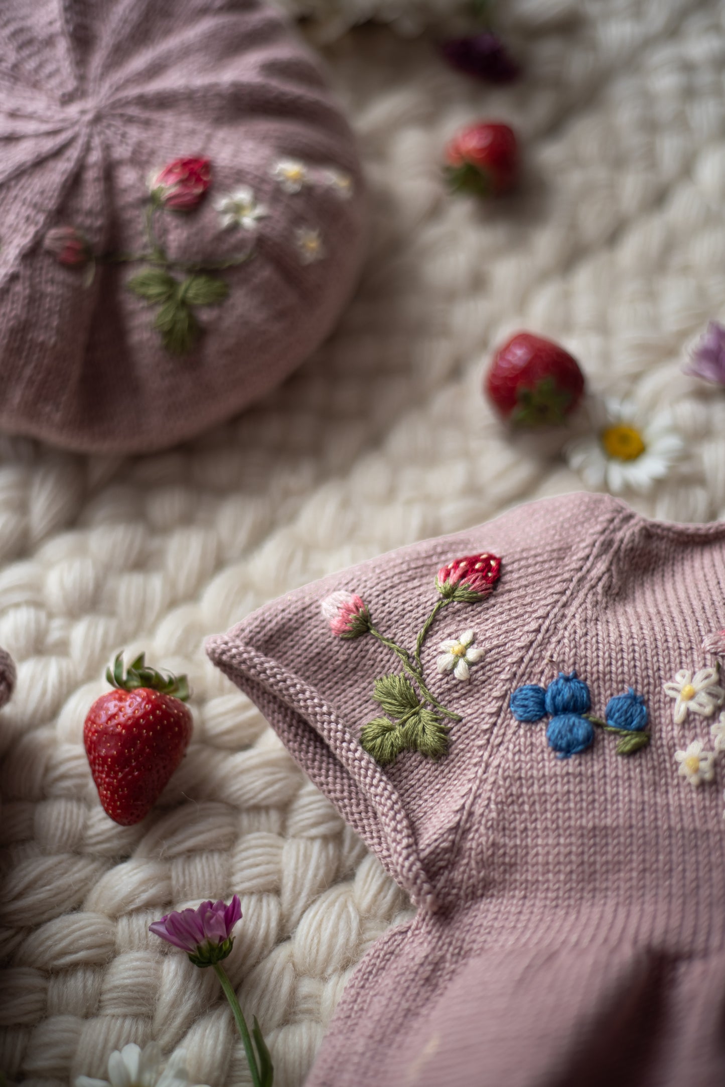 Strawberry romper Dahlia (Cotton)
