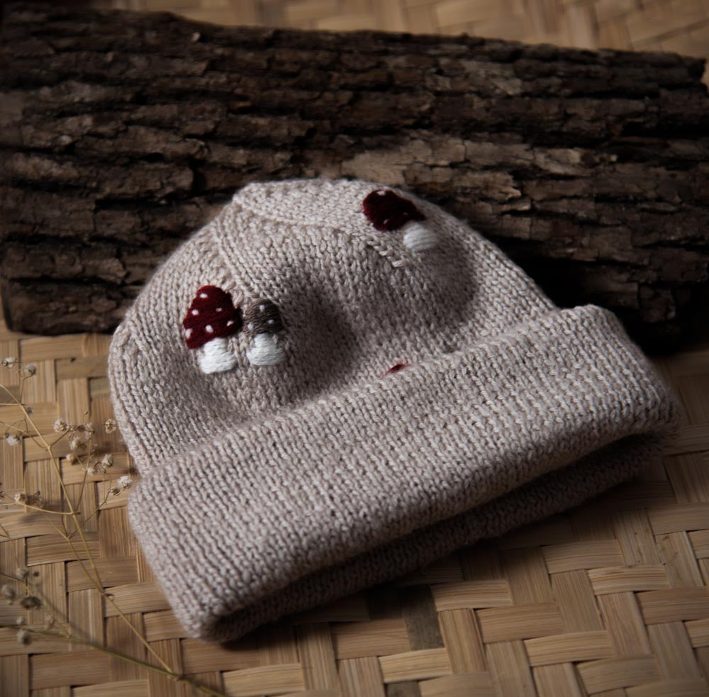 Mushroom beanie Oats