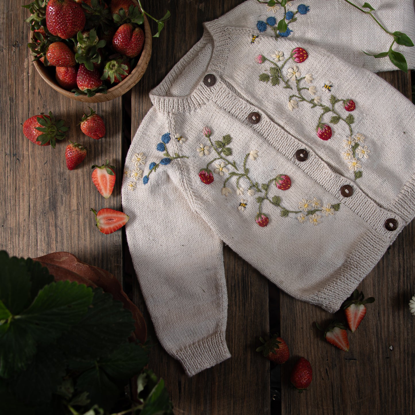 Strawberry cardigan Marshmellow (Cotton)