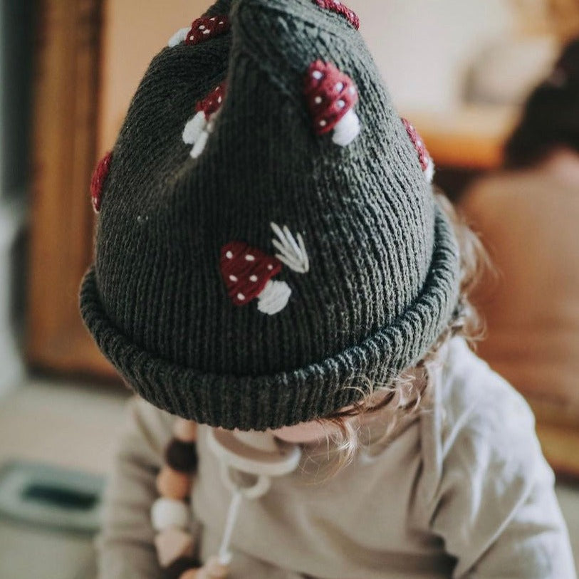 Mushroom beanie Pine